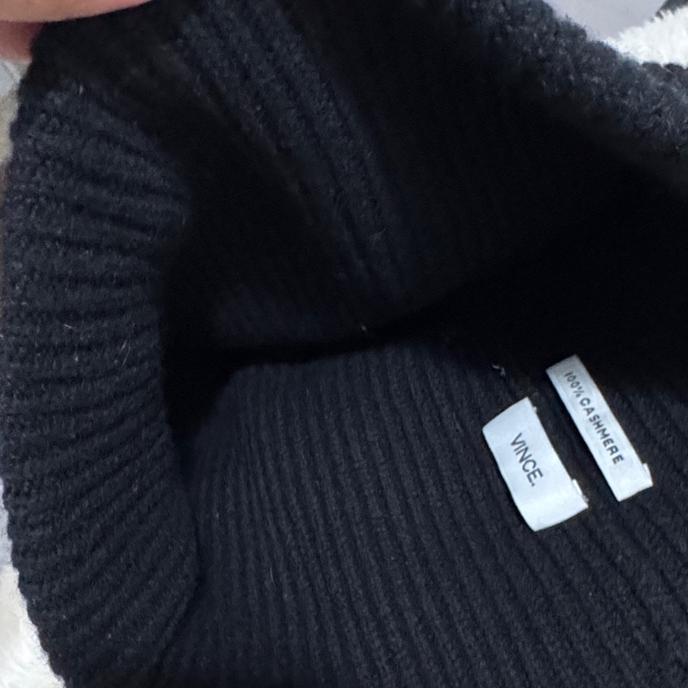 Vince Black Cashmere Hat With Pom Pom View 4